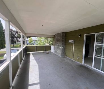 PRIME Location 2 Bedroom House w/Huge Yard (Kamloops) - Photo 3