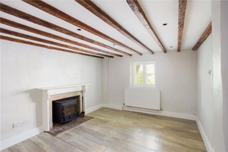 4 bedroom semi-detached house to rent - Photo 2