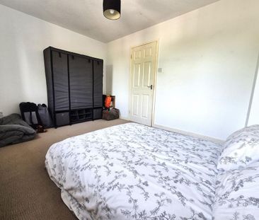 2 bedroom semi-detached house to rent - Photo 6