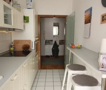 GUT GESCHNITTENE 2 ZIMMERWOHNUNG IM HERZEN VON KREFELD - Foto 1