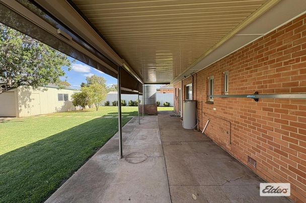 Renovated interior, Great size yard! - Photo 1
