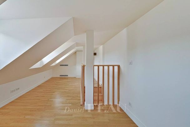 Location appartement, Paris 8ème (75008), 2 pièces, 63.51 m², ref 85448883 - Photo 1