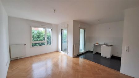 location Appartement T2 DE 44.4m² À VELIZY-VILLACOUBLAY - Photo 2