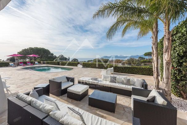 Cannes - Croix-des-Gardes - Villa avec vue mer - Photo 1