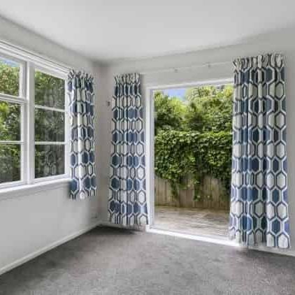 COSY ONE BEDROOM STUDIO FLAT with separate bedroom. - Photo 1