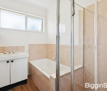 Freshly Updated Family Home in Quiet Court Setting - Photo 5