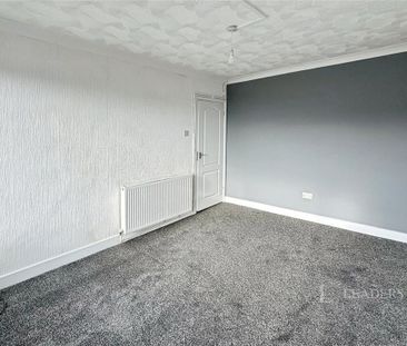 3 bedroom flat to rent - Photo 5