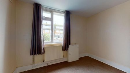 2 bedroom bungalow to rent - Photo 2