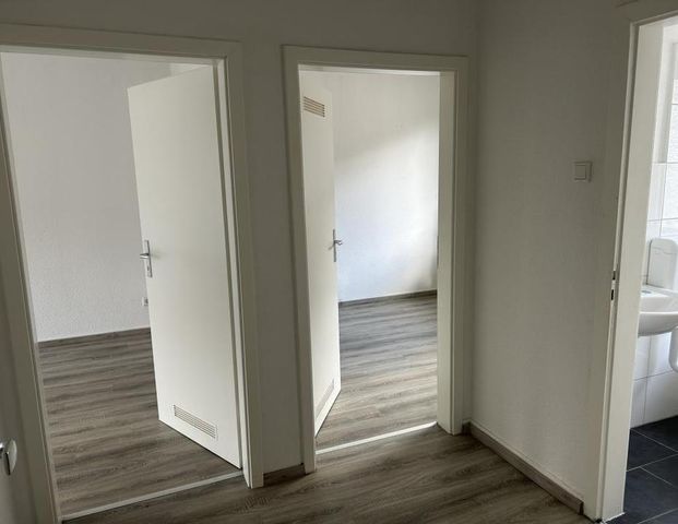 Wohn(t)raum mit 2 Zimmern -Herbst-Sonderaktion- - Photo 1