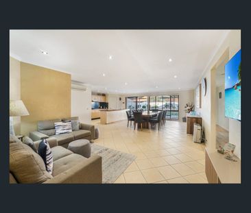 15 Dee Close, Prestons, NSW 2170 - Photo 2