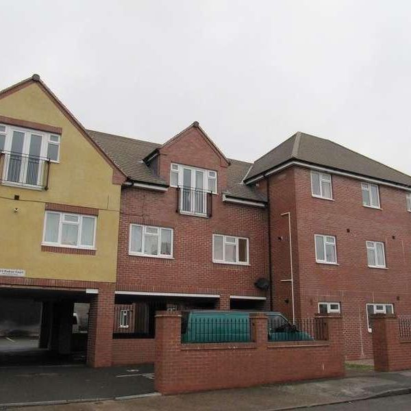 Apartment, Radnor Court, Heath End Road, Nuneaton, CV10 - Photo 1