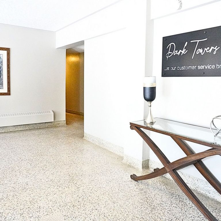 Park Towers Apartments - PARKING SPACE, HEAT & WATER INCLUDED - Photo 1