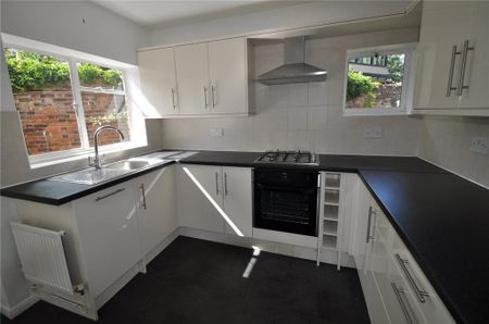 2 bedroom bungalow to rent - Photo 3