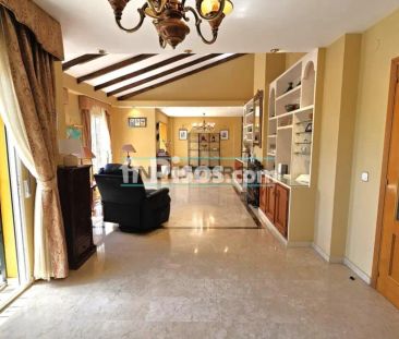 Chalet en alquiler en Torre del Mar - Photo 1