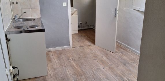 Location Appartement 1 pièce 27m² MONTPELLIER 34000 - Photo 2