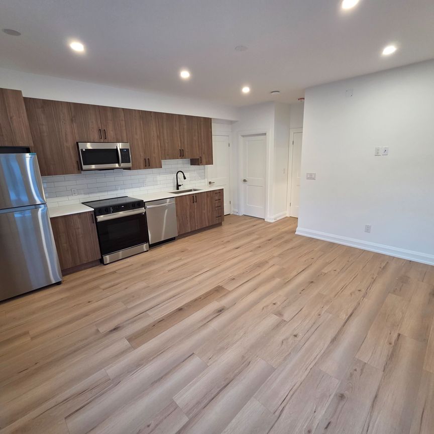 For Lease - 55 Camberwell Road Unit# 1R, Toronto, Ontario - Photo 1