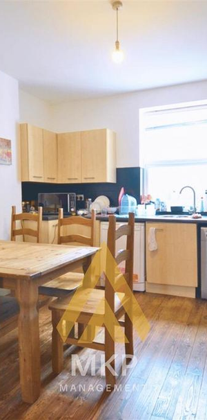 4 bedroom semi-detached house to rent - Photo 2