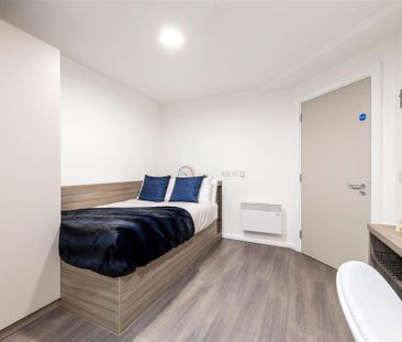 1 bedroom in a flat share to rent - Photo 6