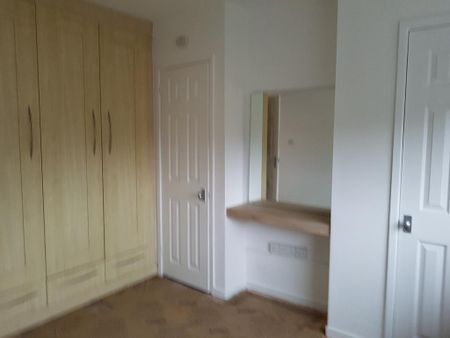 3 bedroom semi-detached house to rent - Photo 4