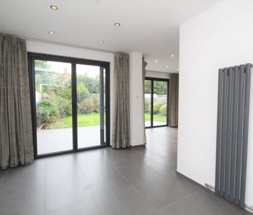 Newry Park, Chester - Photo 2