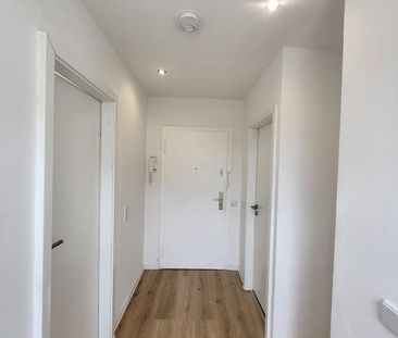 Zweitbezug nach Sanierung / 1 Zimmerwohnung mit Badewanne - Photo 6