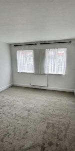 Edenvale Close, Mitcham, CR4 - Photo 3