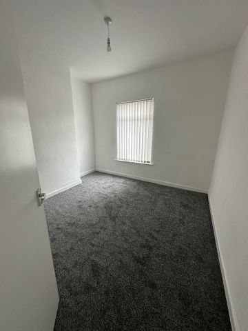 2 Bed Terraced House, Waltham Road, L6 - Photo 5