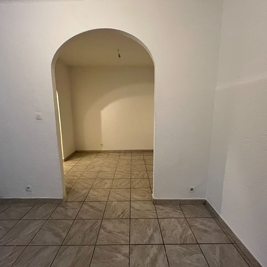 Location Appartement 2 pièces 38m² - Photo 1