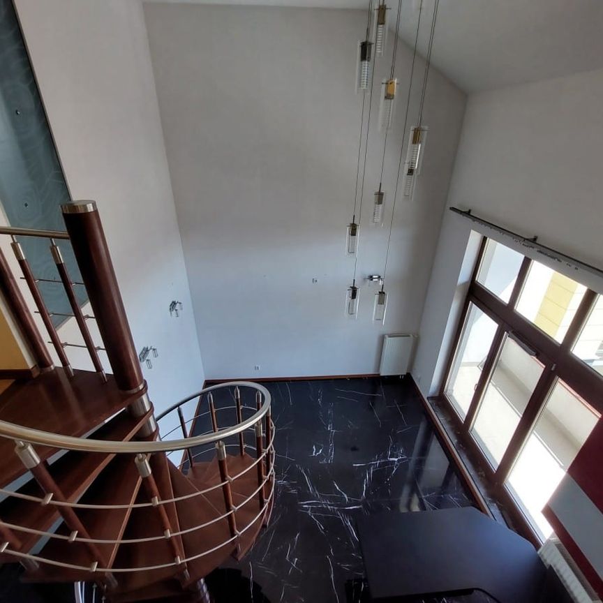 Mieszkanie do wynajęcia 6 pokoje Batalionów Chłopskich, Warszawa 189 m² - Photo 1