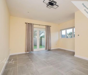 2 bedroom end of terrace house to rent - Photo 1