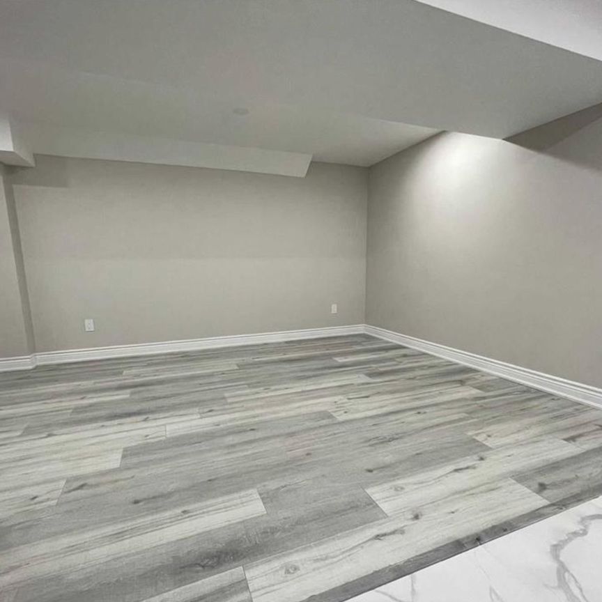 For Lease - 6978 Tassel Crescent Unit# Basement, Mississauga, Ontario - Photo 1