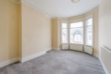 3 bedroom flat to rent - Photo 5