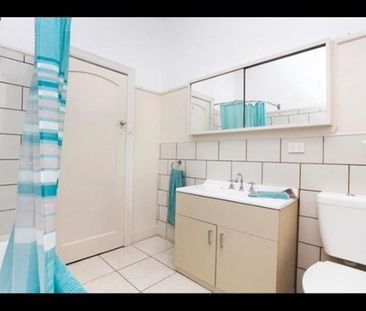 49B Dickson Street, Sunshine, VIC 3020 - Photo 6