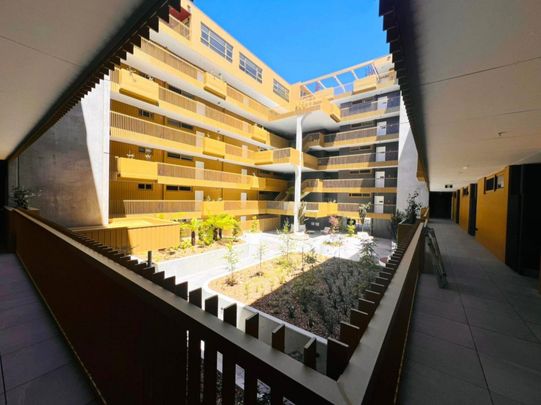 Modern Living in Boulevard - Photo 1