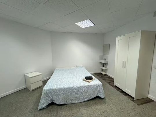 Passeig de Sant Joan, Barcelona, Catalonia 08037 - Photo 1