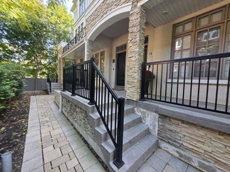 For Lease - 3077 Cawthra Road Unit# 12, Mississauga, Ontario - Photo 4