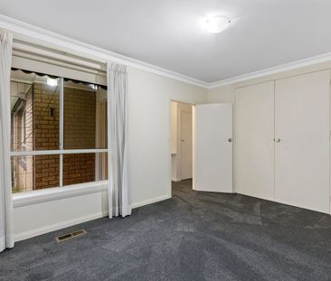 Positioned at the rear of a boutique block of only three - Photo 3