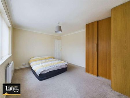 Rawcliffe Street, Blackpool, FY4 - Photo 3