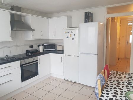 Room in a Shared House, London, SE17 - Photo 2