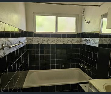 FAMILY HOME WITH LOTS OF SPACE - Photo 3