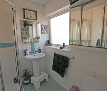 3 bedroom detached house to rent - Photo 6