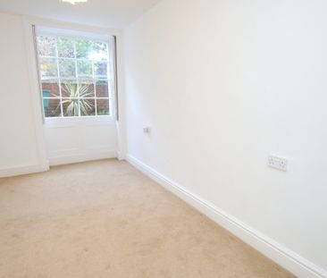 87 Montpellier Terrace, CHELTENHAM GL501XA - Photo 4