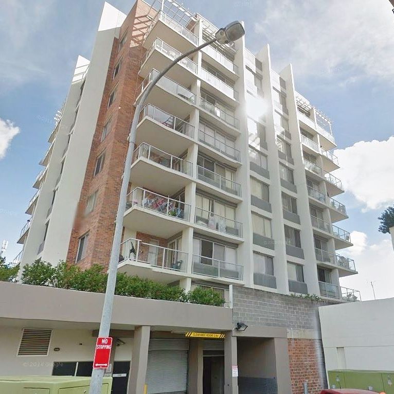 Excellent Location! - Photo 1