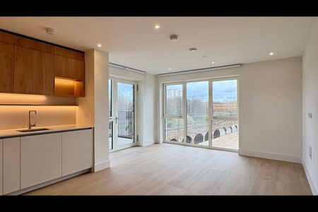 2 Bed Flat, Bow Common Lane, E3 - Photo 4