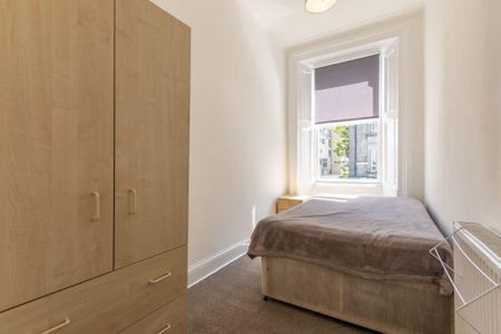 4 bedroom flat to rent - Photo 5