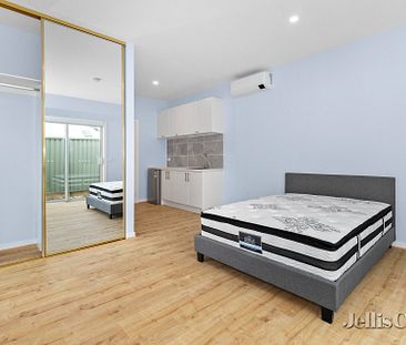 Room 4/9 Nyora Grove, Mount Helen - Photo 1