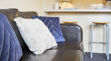 Deluxe Ensuite - Photo 2