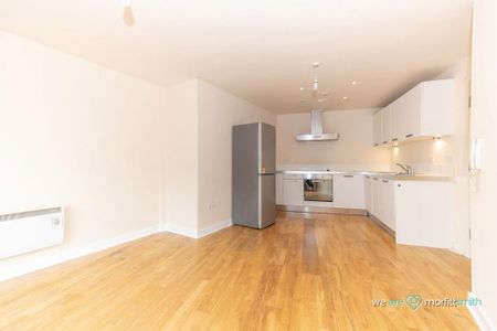 2 bedroom apartment to rent - Photo 4