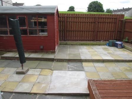 2 bedroom end of terrace house to rent - Photo 5