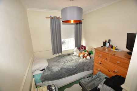 3 bedroom detached house to rent - Photo 4